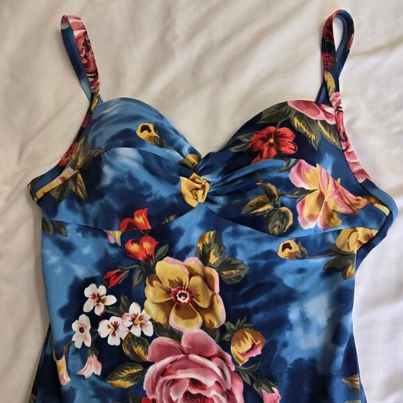 NWT Newport News One-Piece Swimsuit Medium Hawaiian Floral - Picture 4 of 9